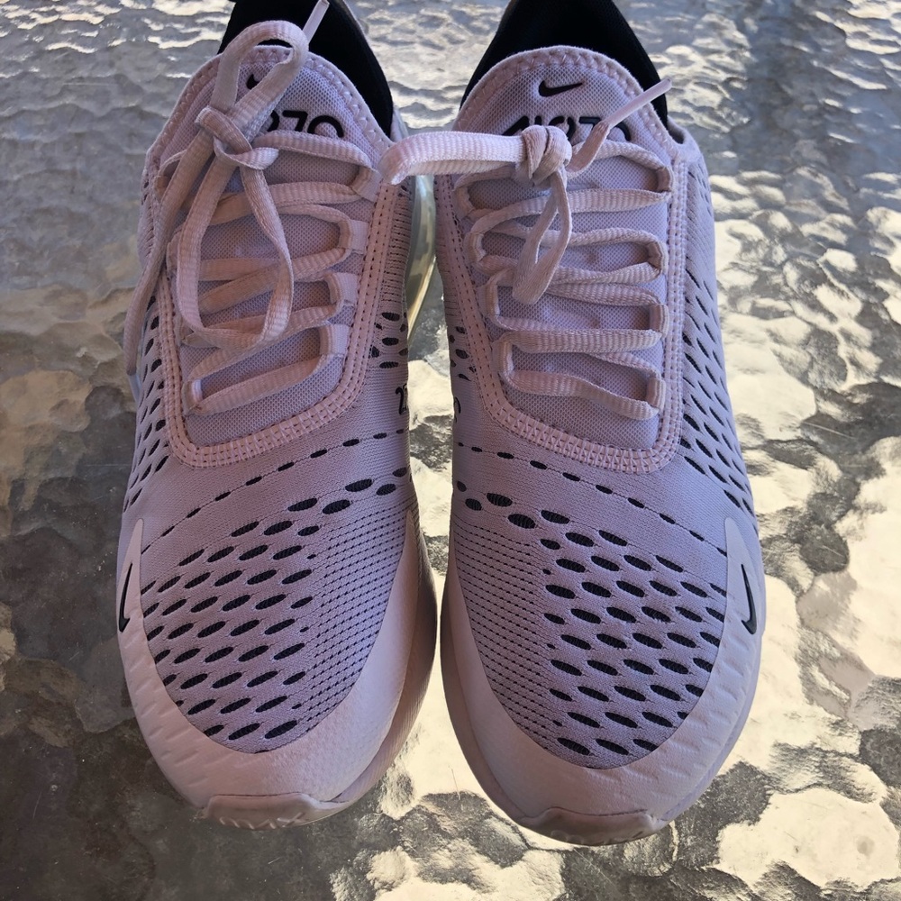 Nike Air270